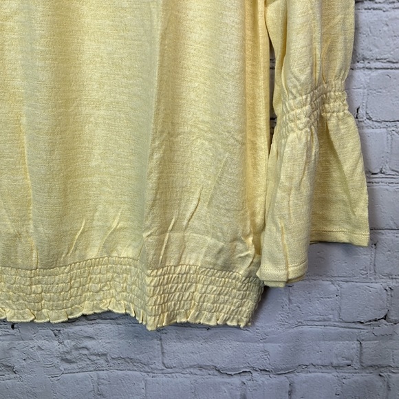 Style & Co Yellow Smocked Hem Lightweight Sweater Size Large - Picture 4 of 5